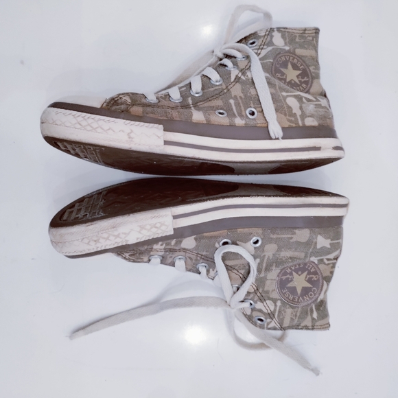 Vintage Camo Guitar High Top Converse - Picture 3 of 6
